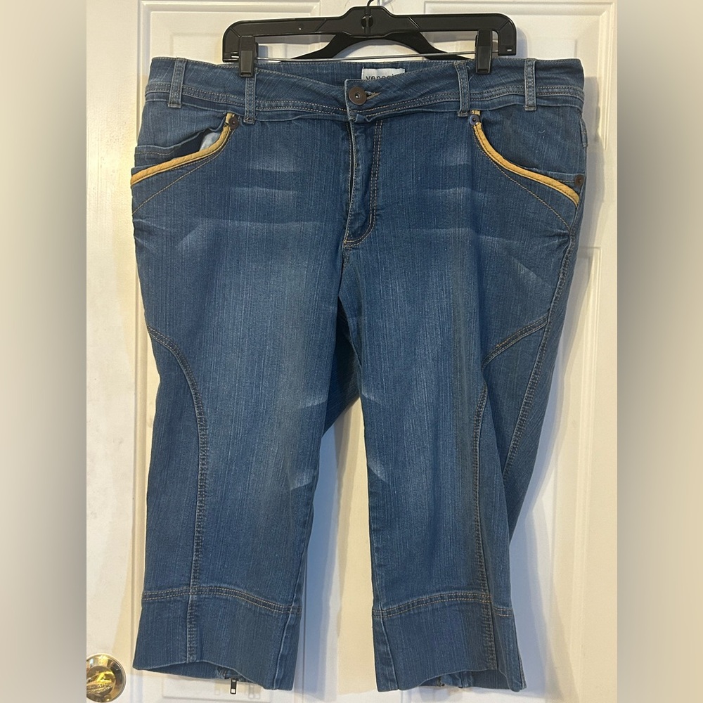 Lane Bryant Venezia denim Capri pants, size 20W